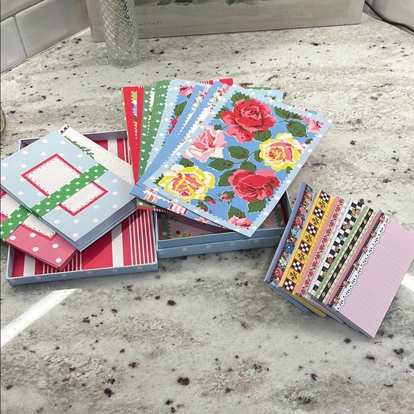 Floral Stationary Set - Blue and Red - Picture 2 of 7
